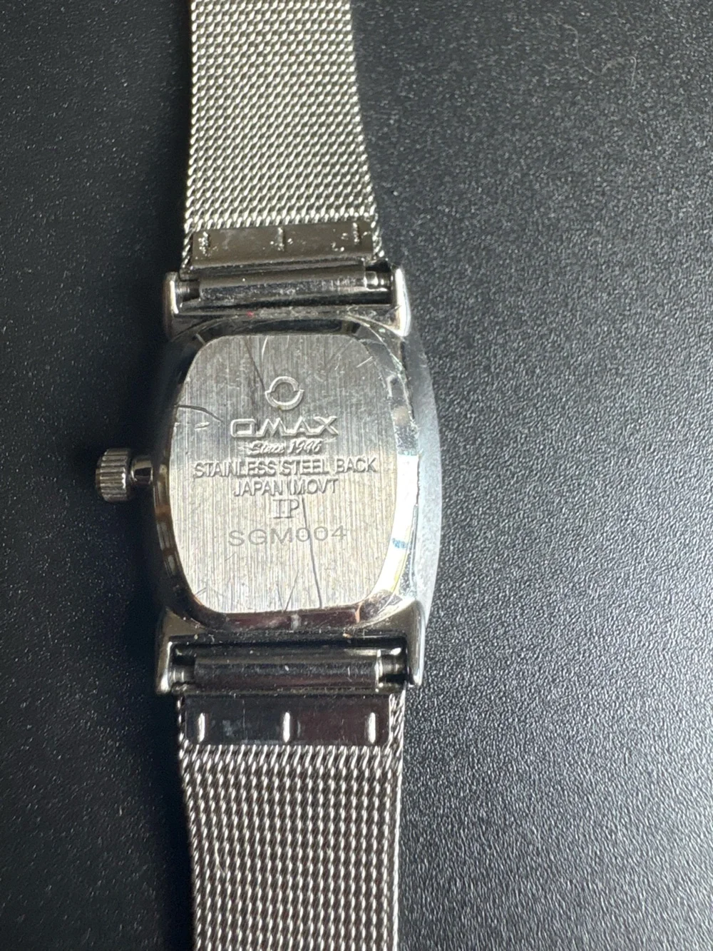 Q&Q Silver Mesh Band Dress Watch - Silver Dial measurements shown non running